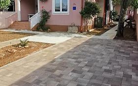 Apartmani Elena